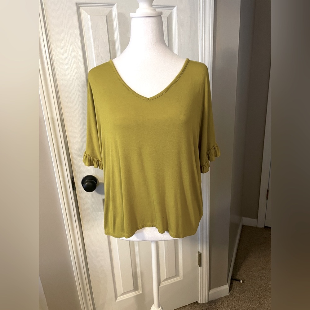 Loft Ruffle Dolman Sleeve Top size S